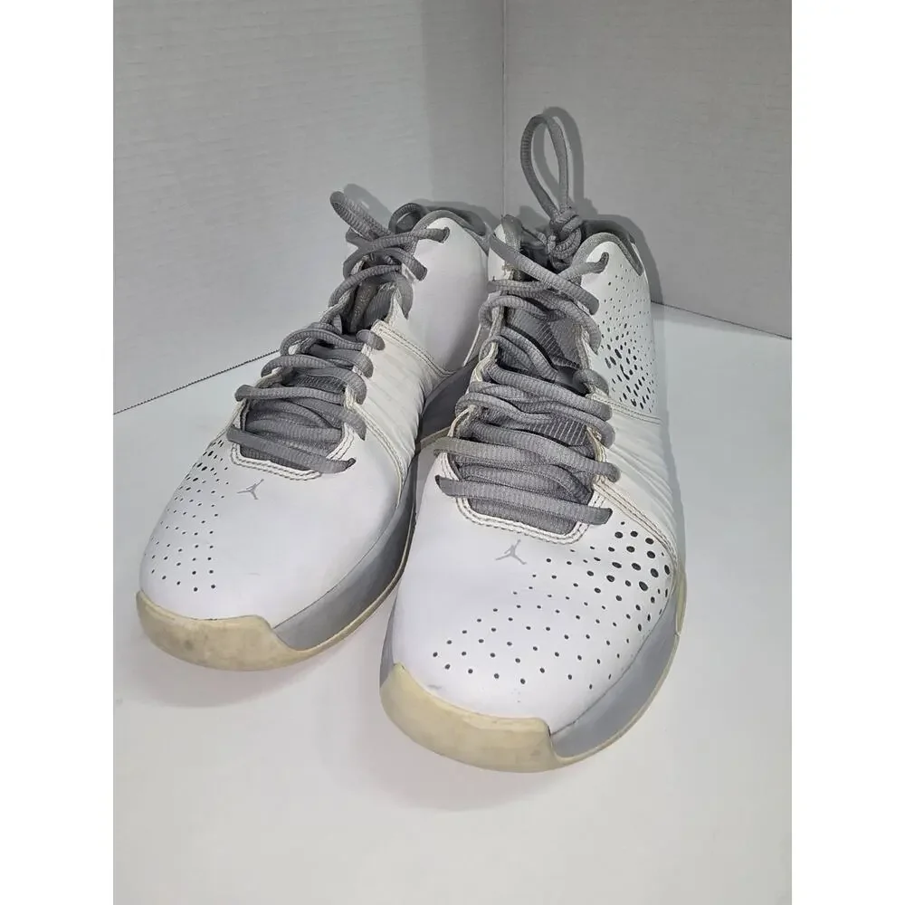 Jordan 5 AM White Wolf Grey Size 9 807546-100